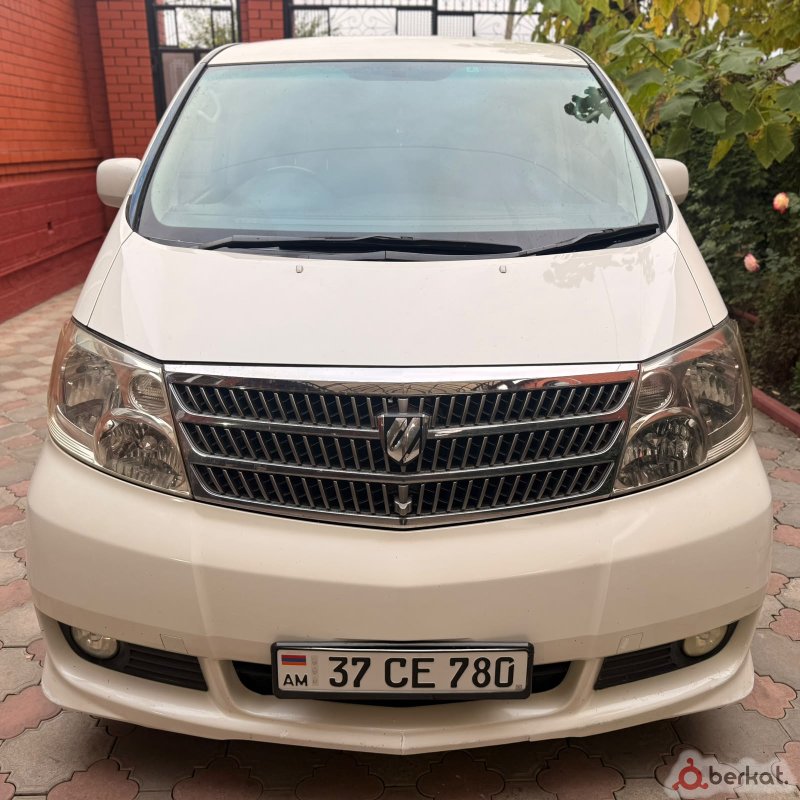 Toyota Alphard 2004