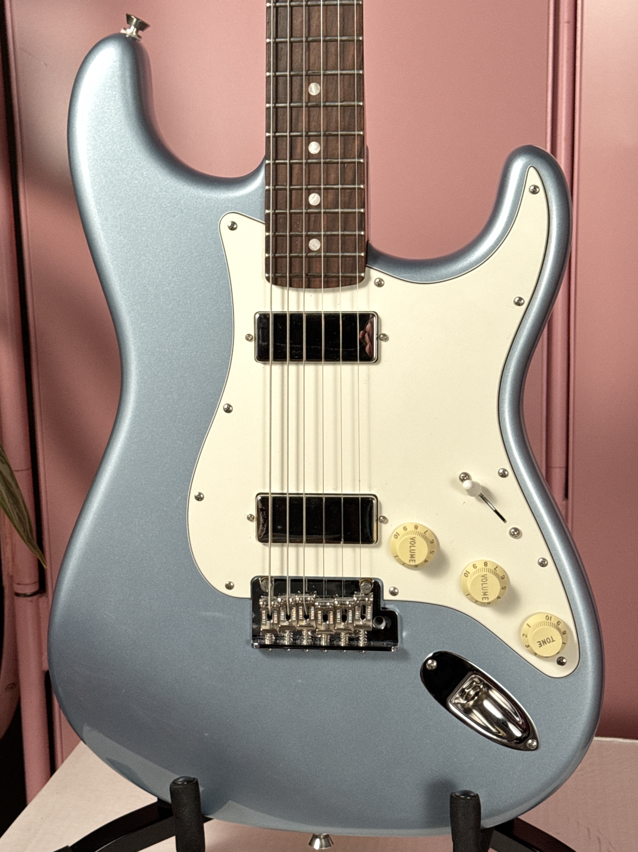 Электрогитара Fender Limited Edition American Professional II Stratocaster HH 2024