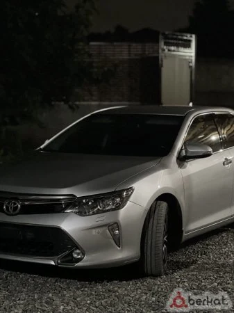Toyota Camry 2017