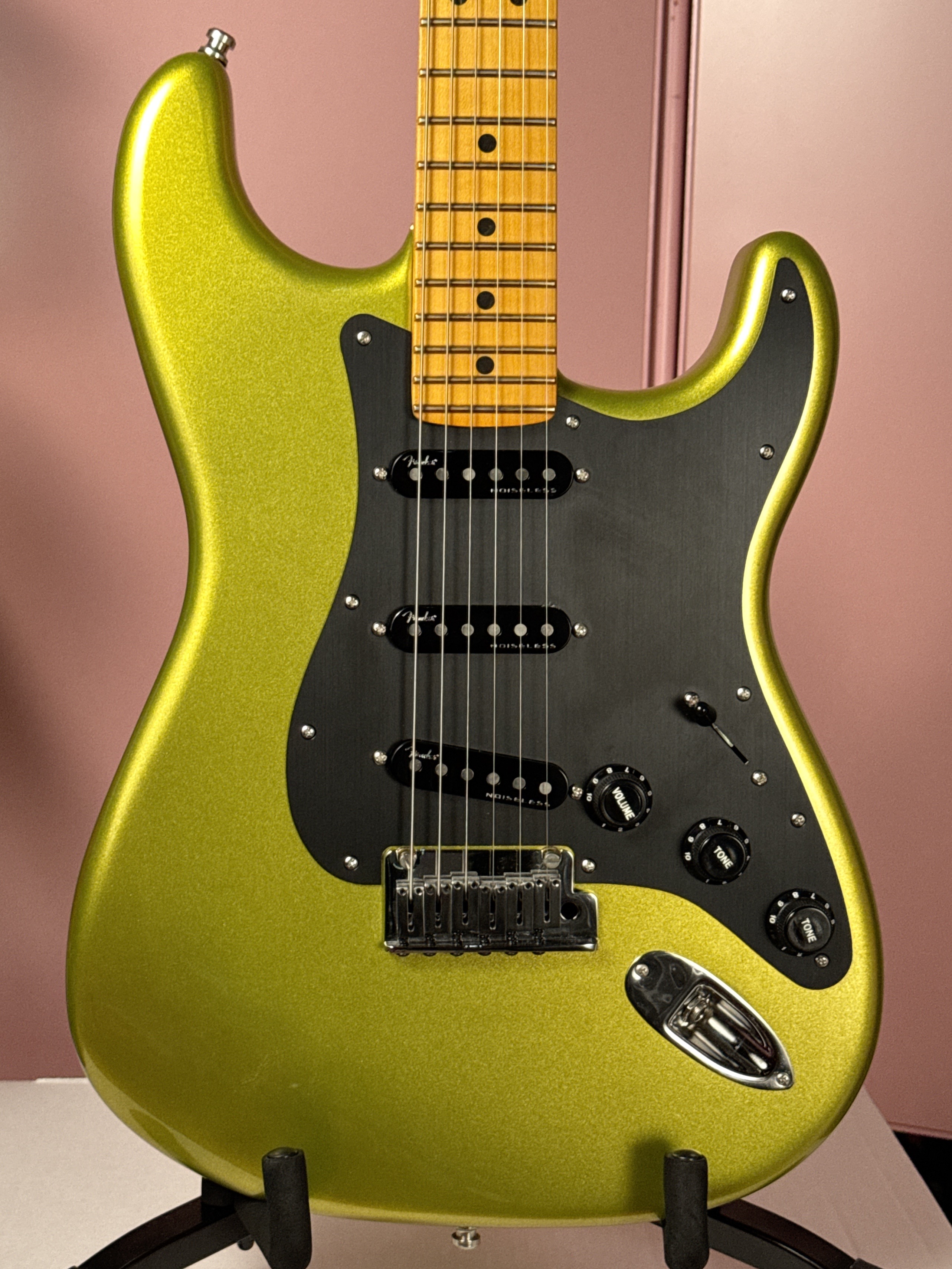 Электрогитара Fender American Ultra II Stratocaster 2024