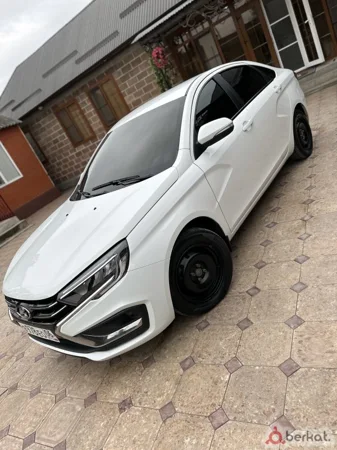 LADA Vesta 2023