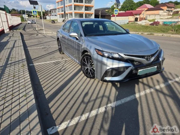 Toyota Camry 2021